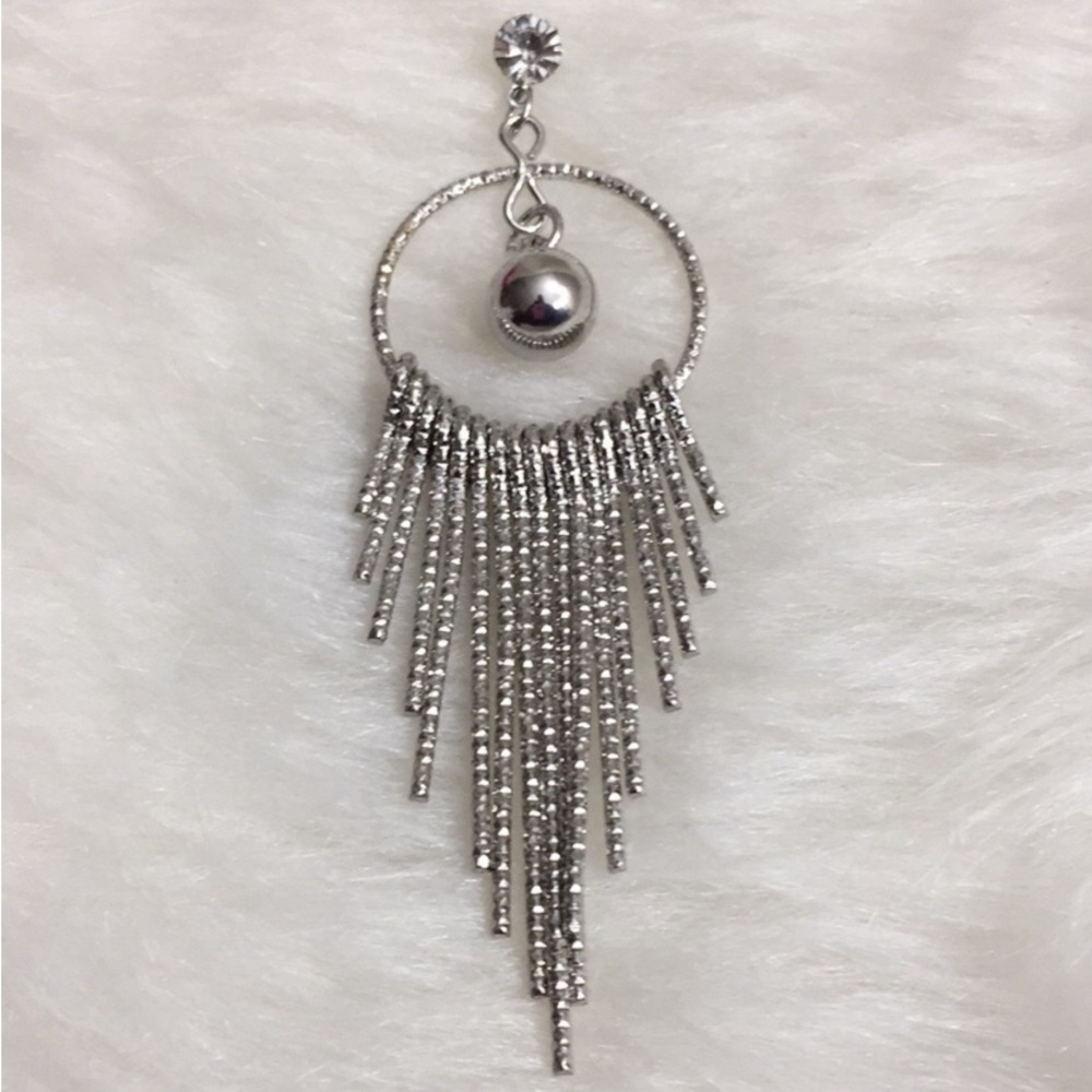 Sassy Chandelier Style Earring - Picture 3 of 6